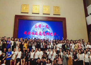 何丽培训现场
